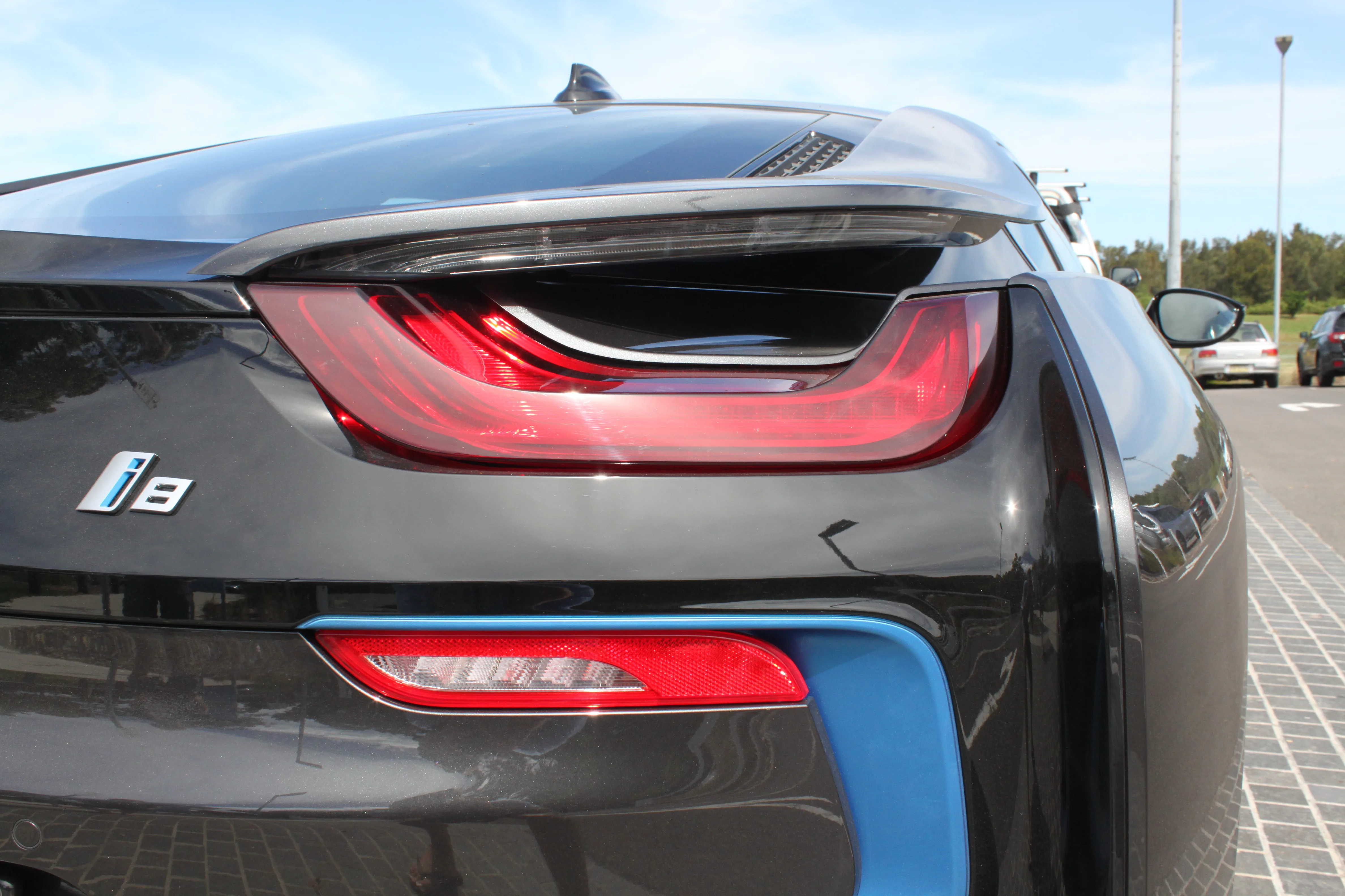 BMW i8