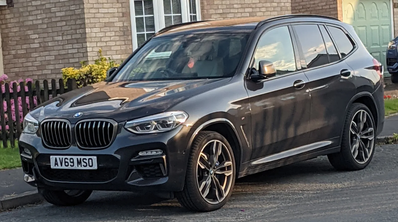 LCI (facelift) 2021-2024