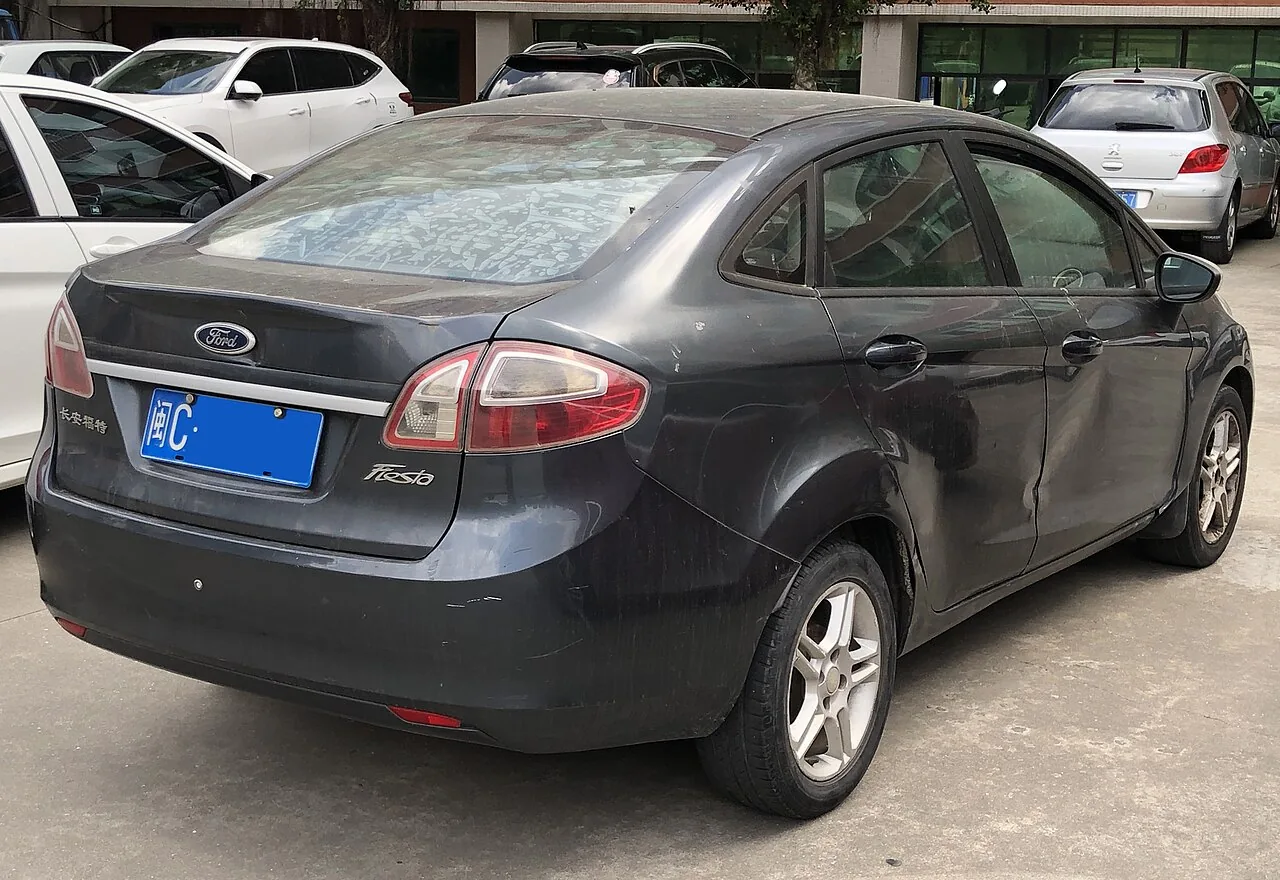Pre-facelift
