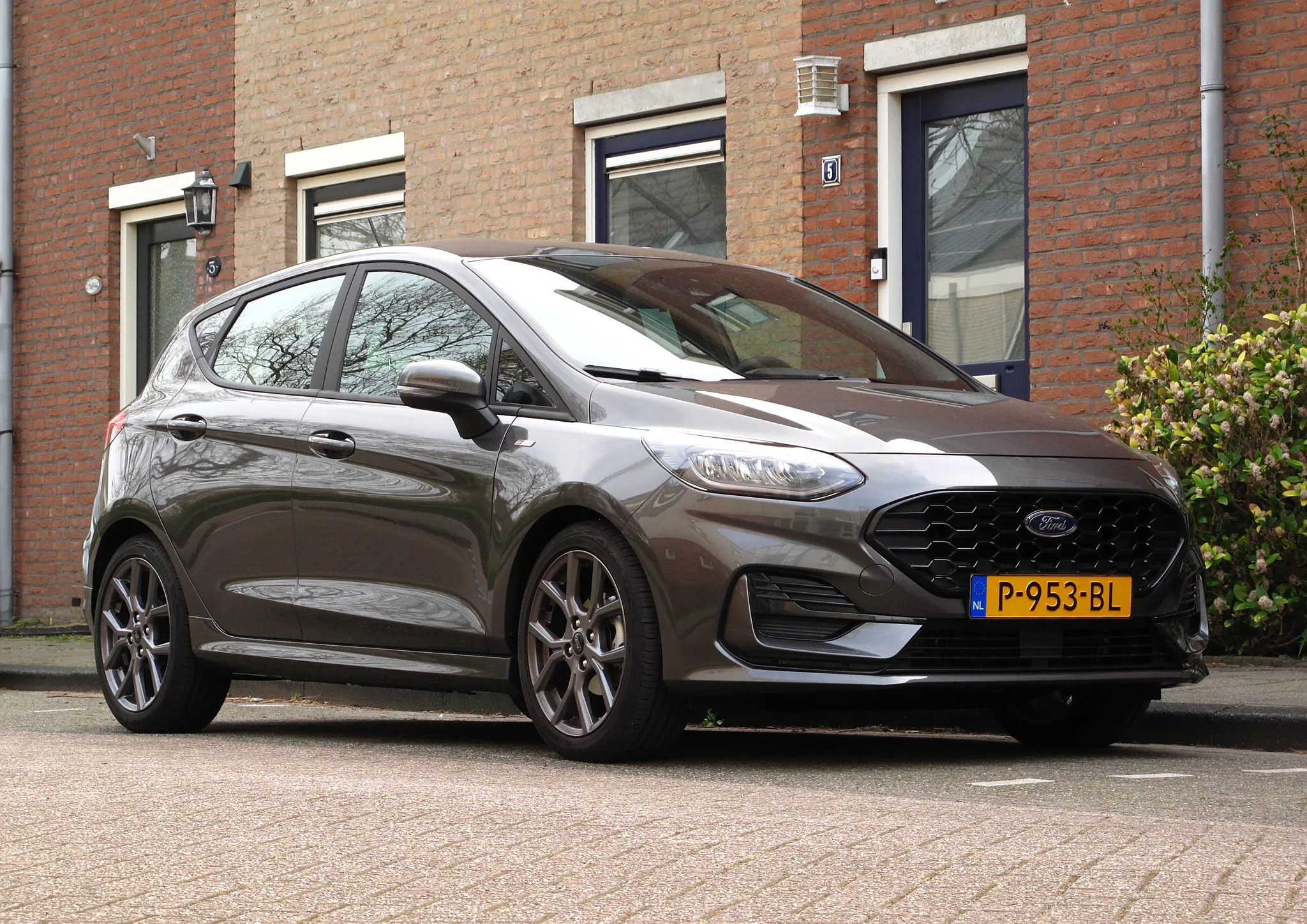 Facelift (FL 2021-2022)