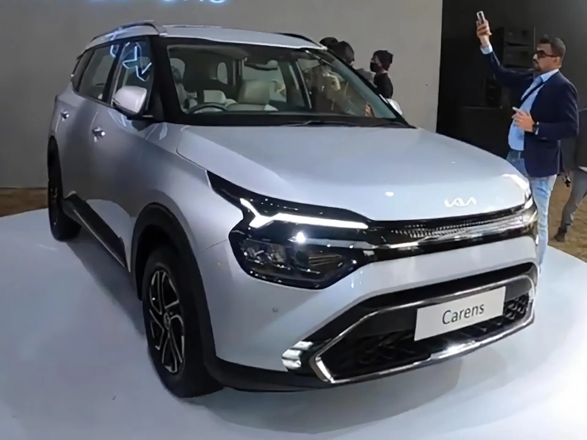 Kia Carens IV