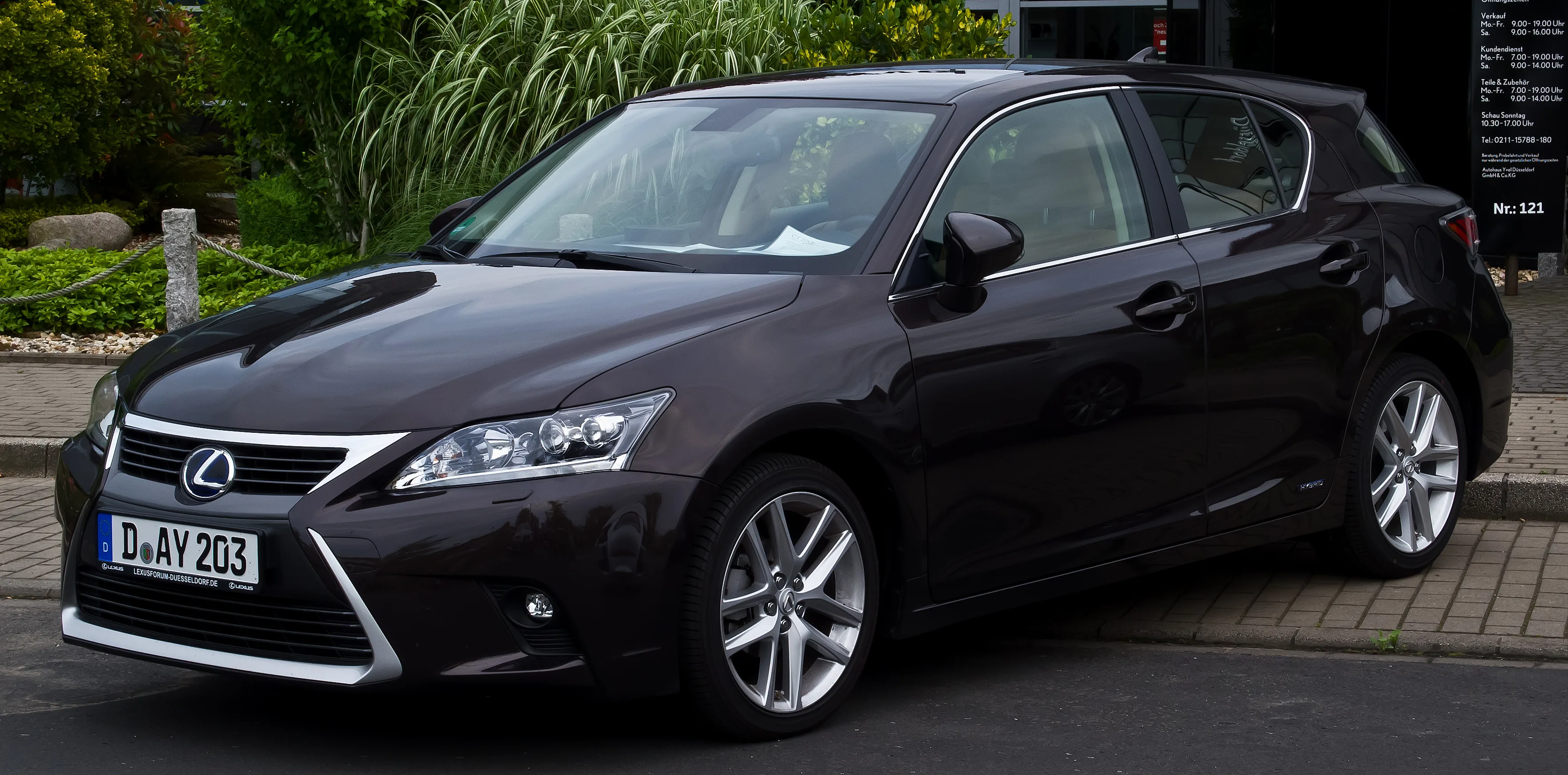CT 200h (lifting 2014)