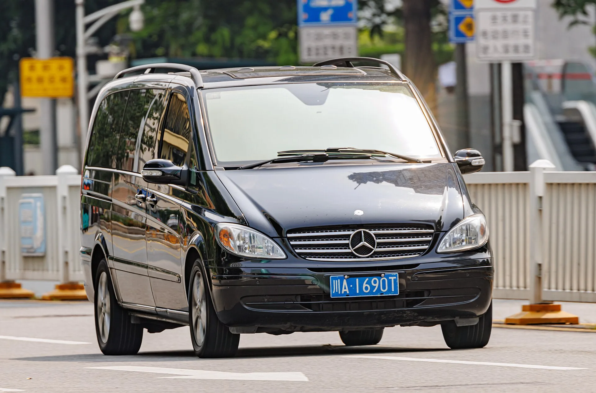Mercedes Viano W639