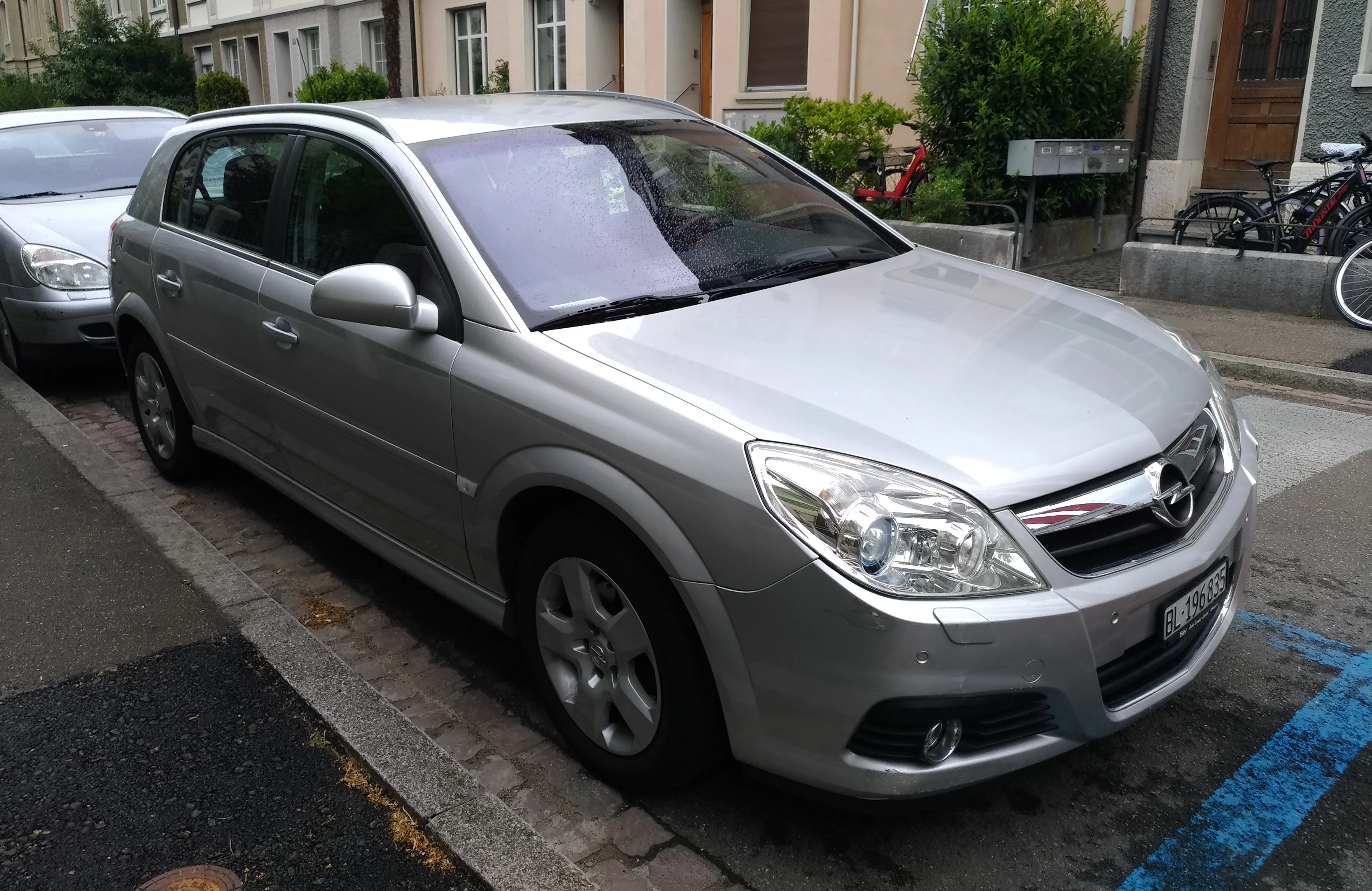 Facelift (FL 2005)