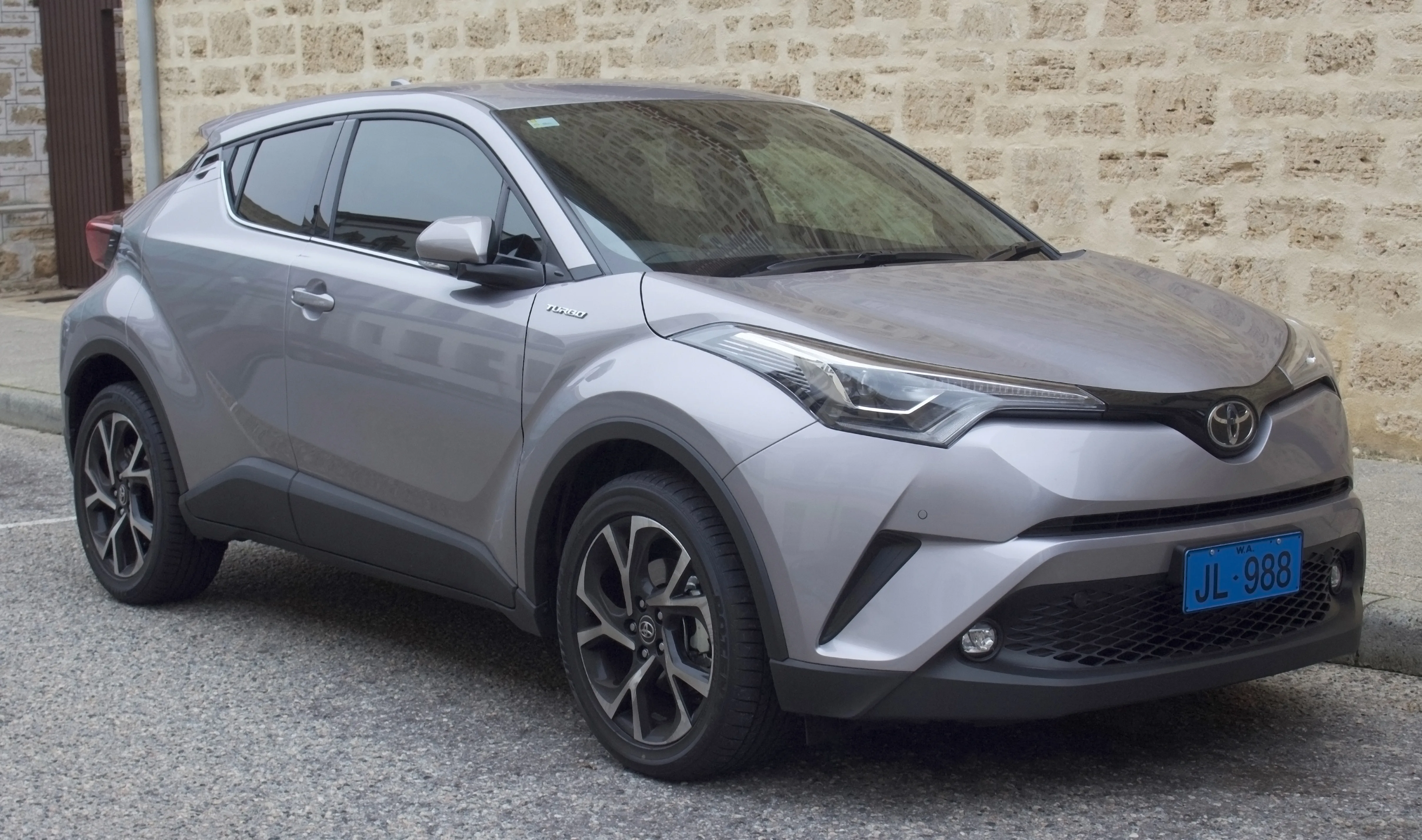 Toyota C-HR I