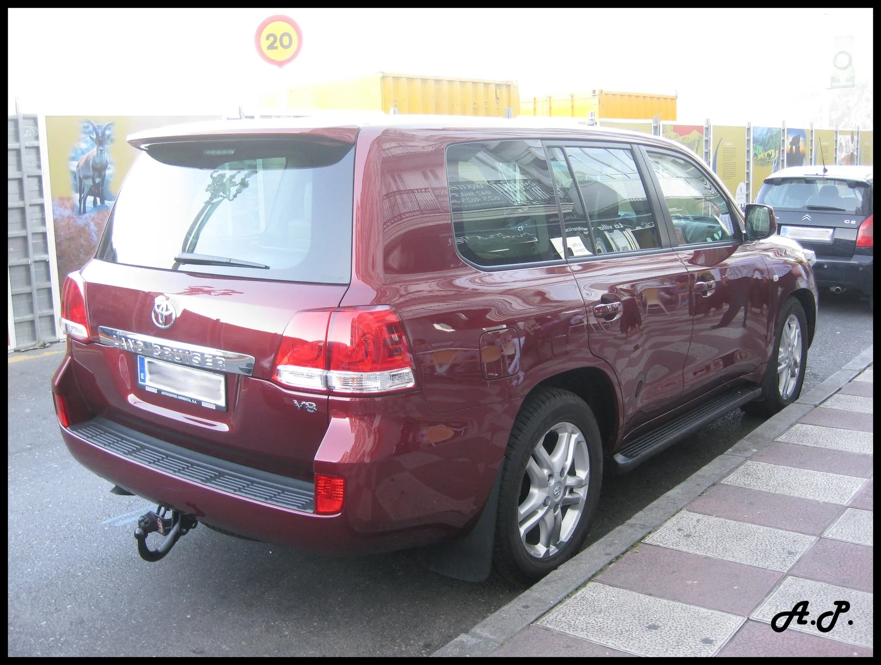 Toyota Land Cruiser 200