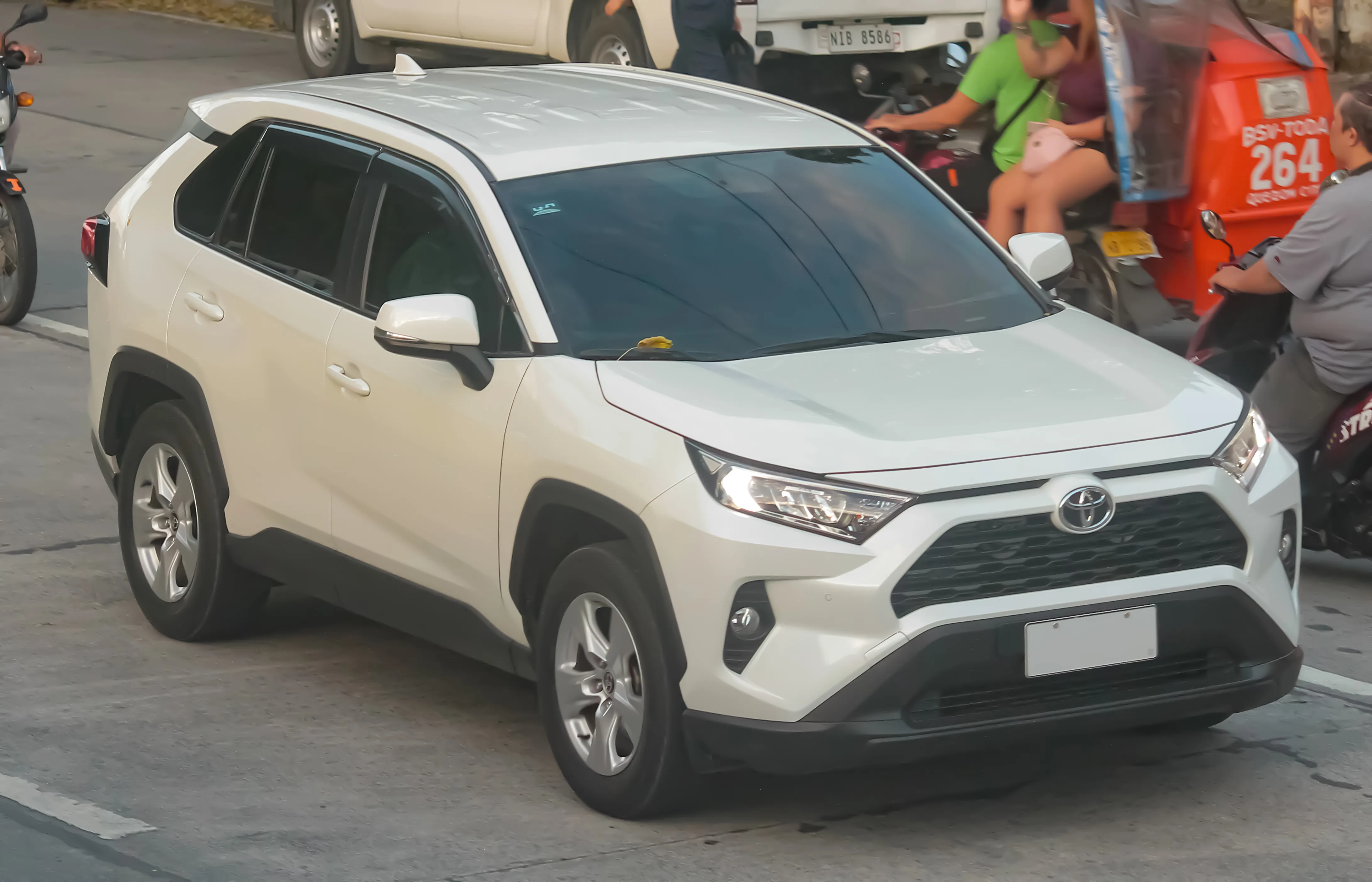 Toyota RAV4 V