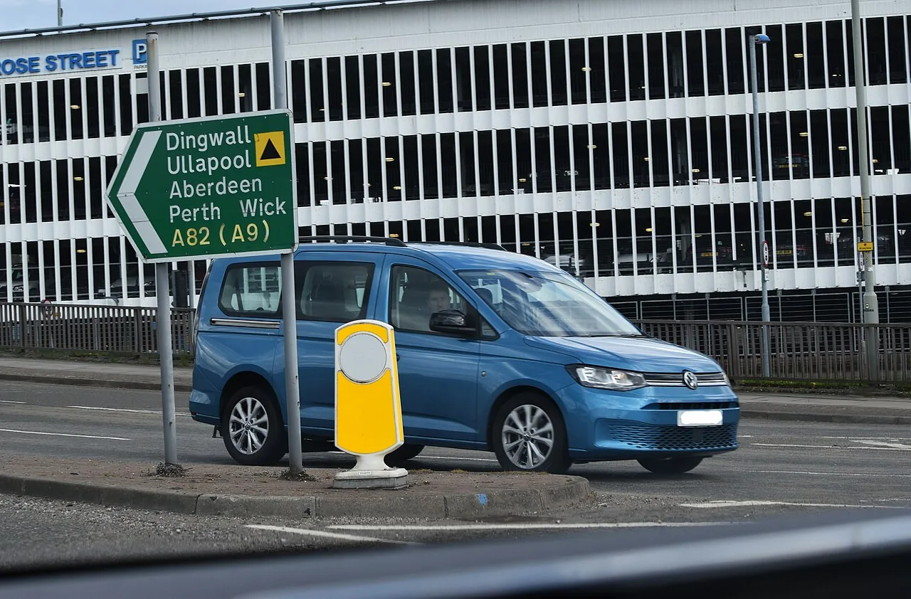 Volkswagen Caddy V