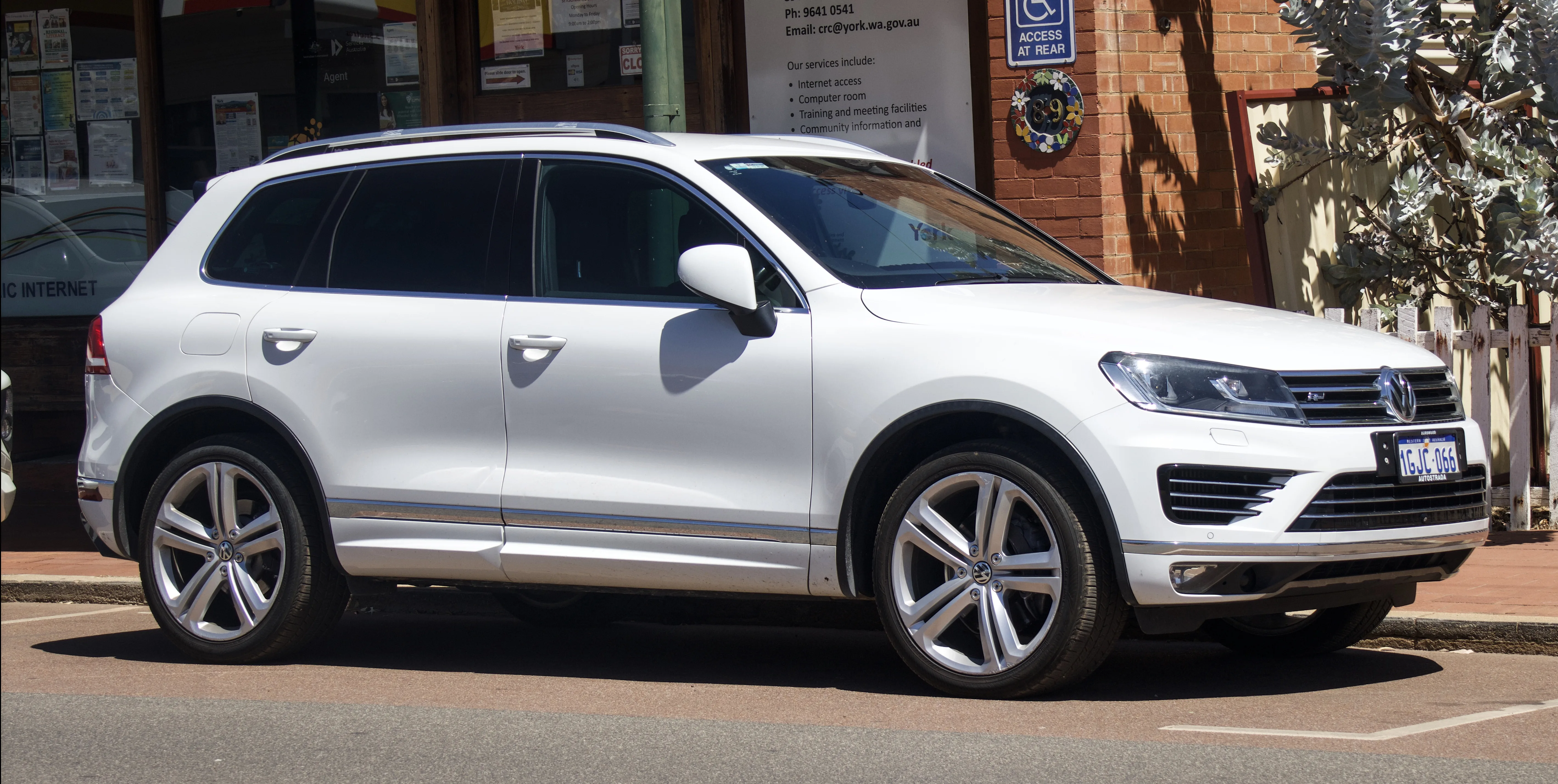 Facelift (2014-2018)